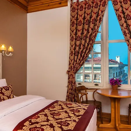 Mom Bueyuekada Prinseneilanden